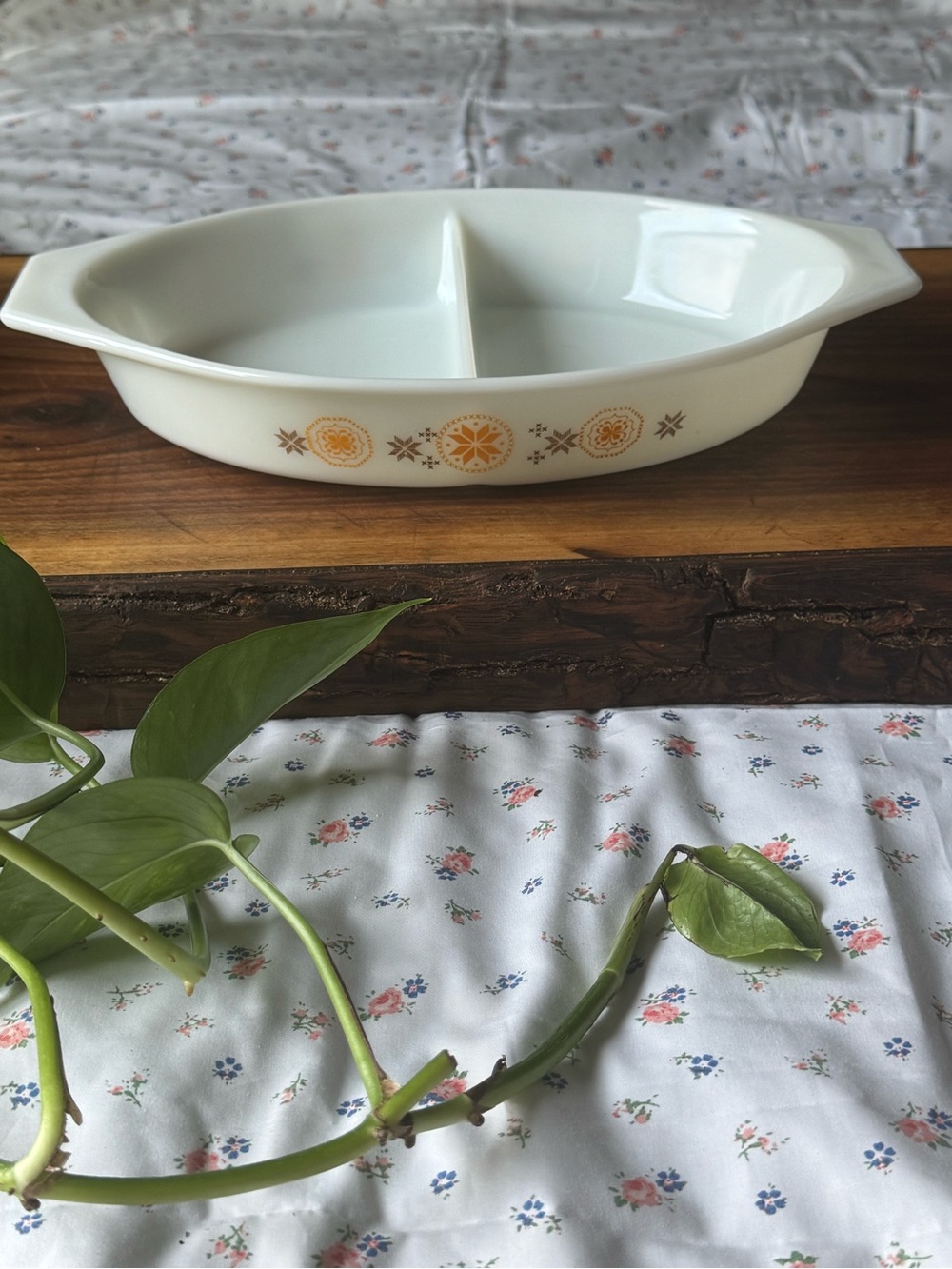 Vintage Pyrex Town & Country Divided Casserole Dish